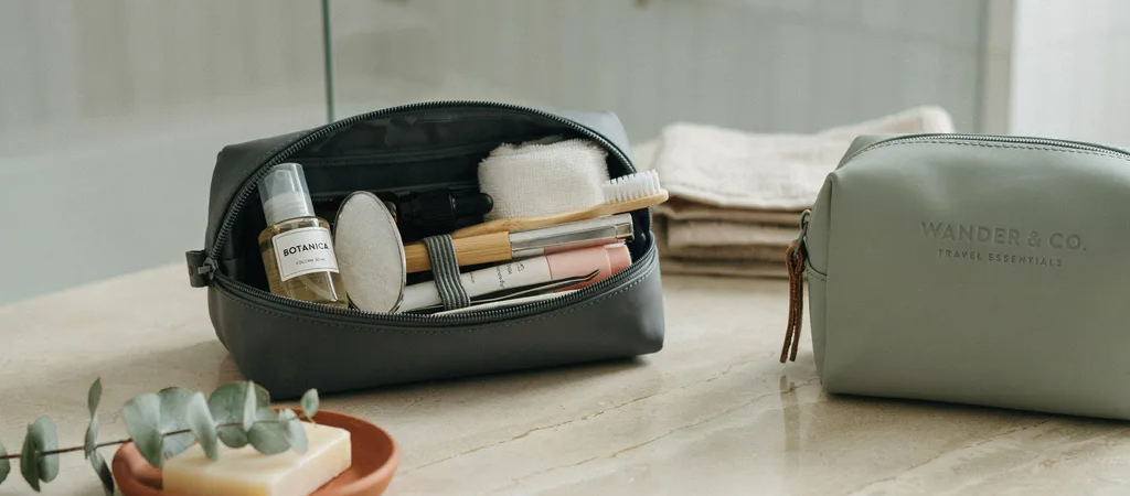 Ultimate Washbag Guide: How to Choose the Best Travel Pouch